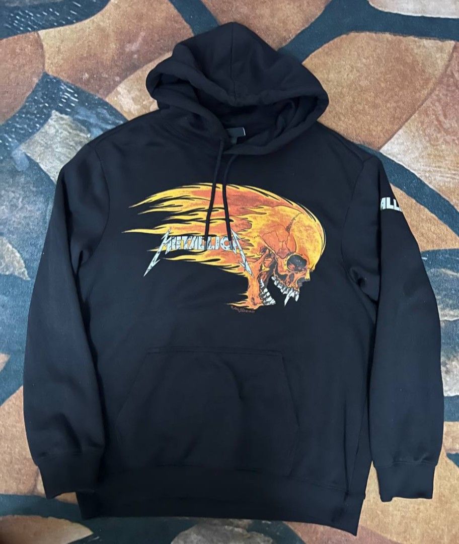 H M HOODIE METALLICA Men s Fashion Tops Sets Hoodies on Carousell