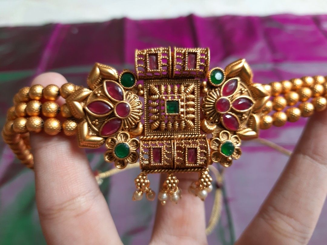 Gold traditional jewellery online