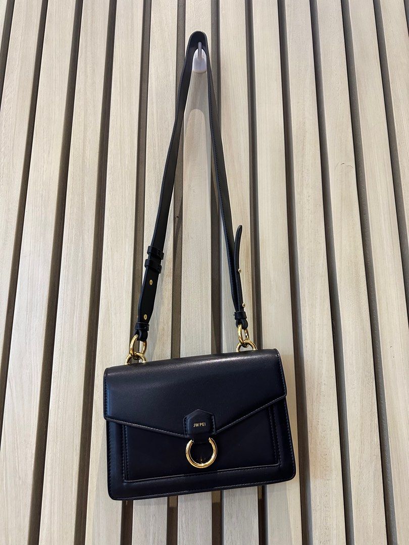 JW Pei Vegan Leather Crossbody Bag Black, Women's Fashion, Bags & Wallets,  Cross-body Bags on Carousell