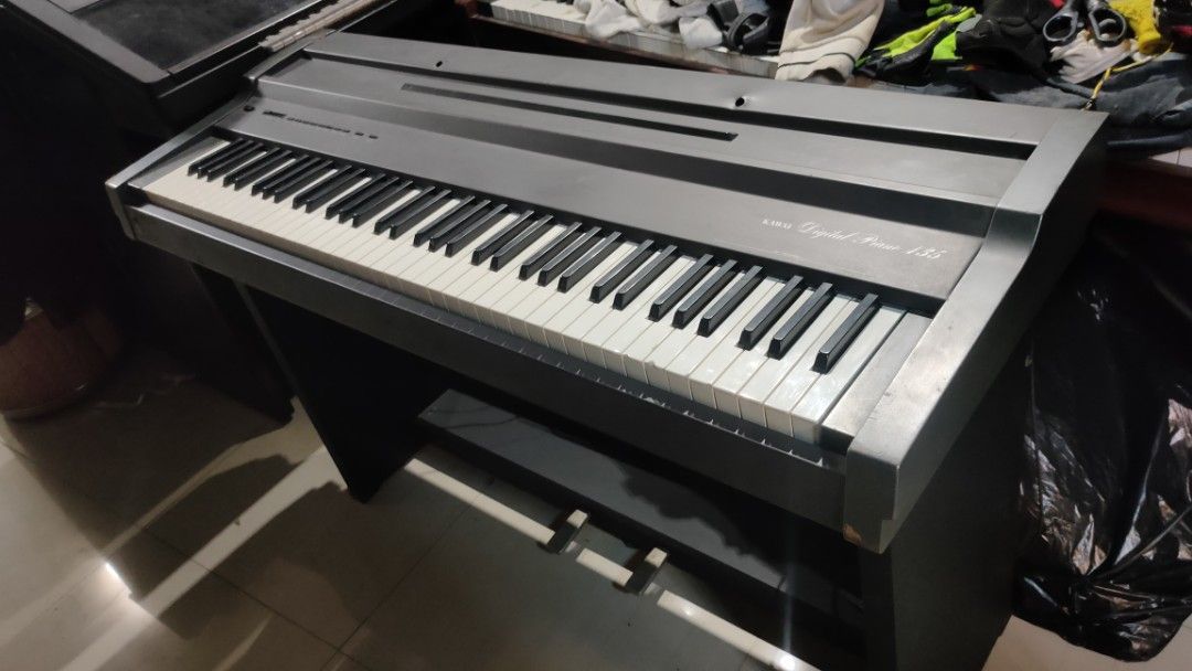 Kawai 135 digital shop piano