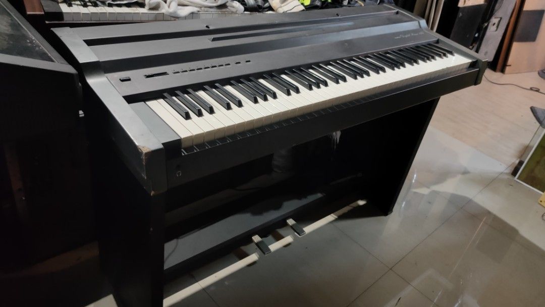 Kawai 135 Digital Piano 76 WEIGHTED KEYS Hobbies Toys Music