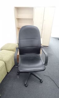 (Category: ) located in . Submitted by nhanni_ (Listing ID 1250213636, Image 1). Description: .
