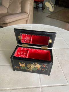 (Category: ) located in . Submitted by chineseantiques81511 (Listing ID 1250263380, Image 1). Description: .