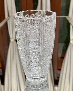 Large Crystal Vase 9” x 5”