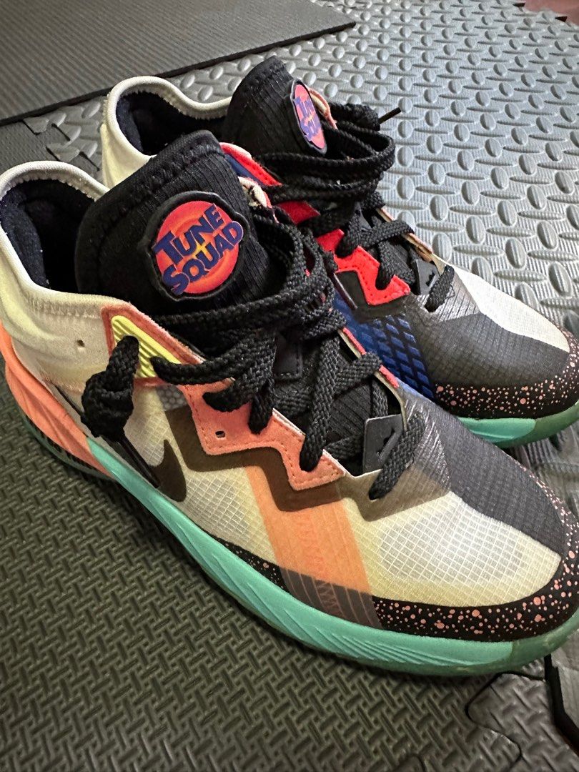 looney tunes lebron shoes