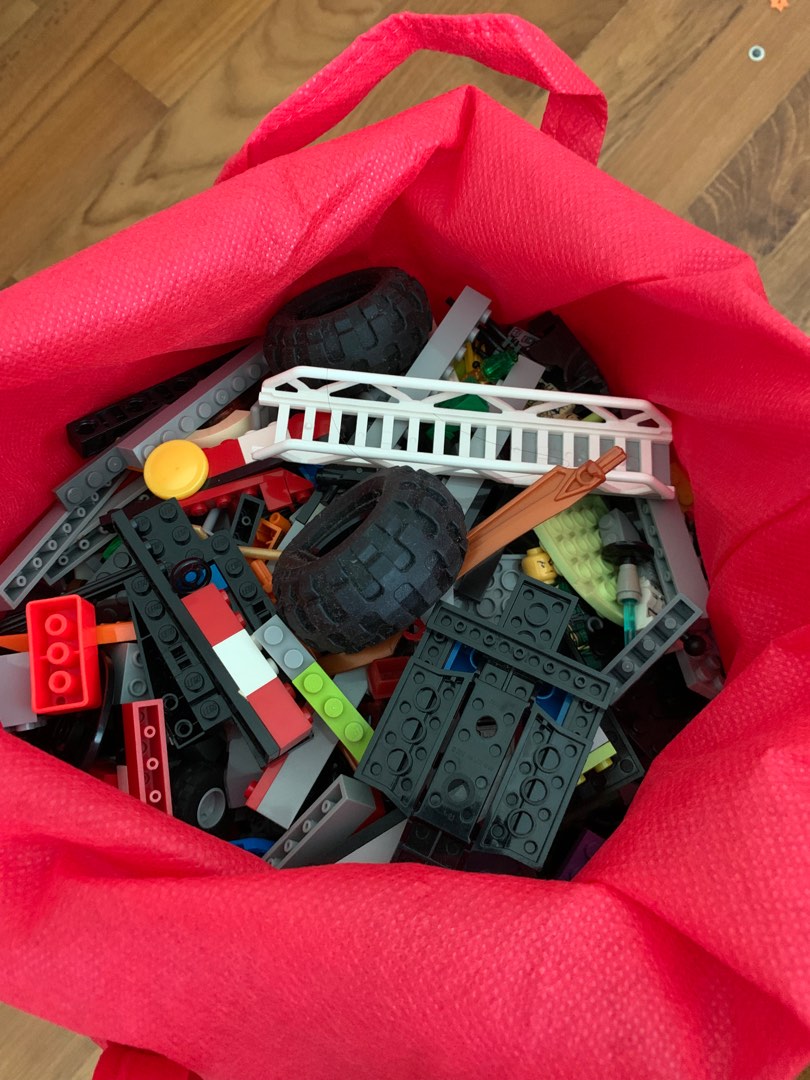 Loose Lego with free instruction manuals, Hobbies & Toys, Toys & Games