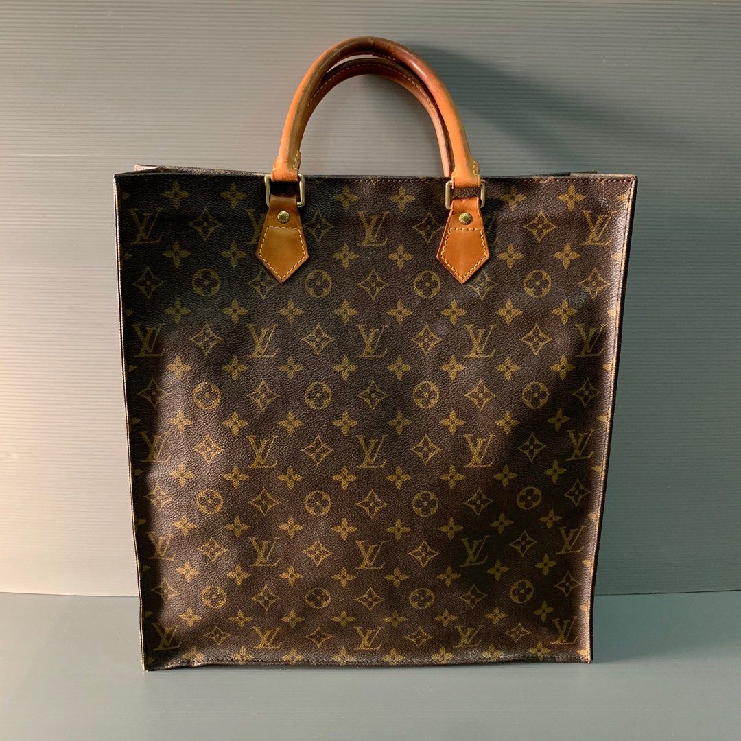 Authentic Vintage Louis Vuitton Monogram Tote Sac Plat Bag, Luxury, Bags &  Wallets on Carousell