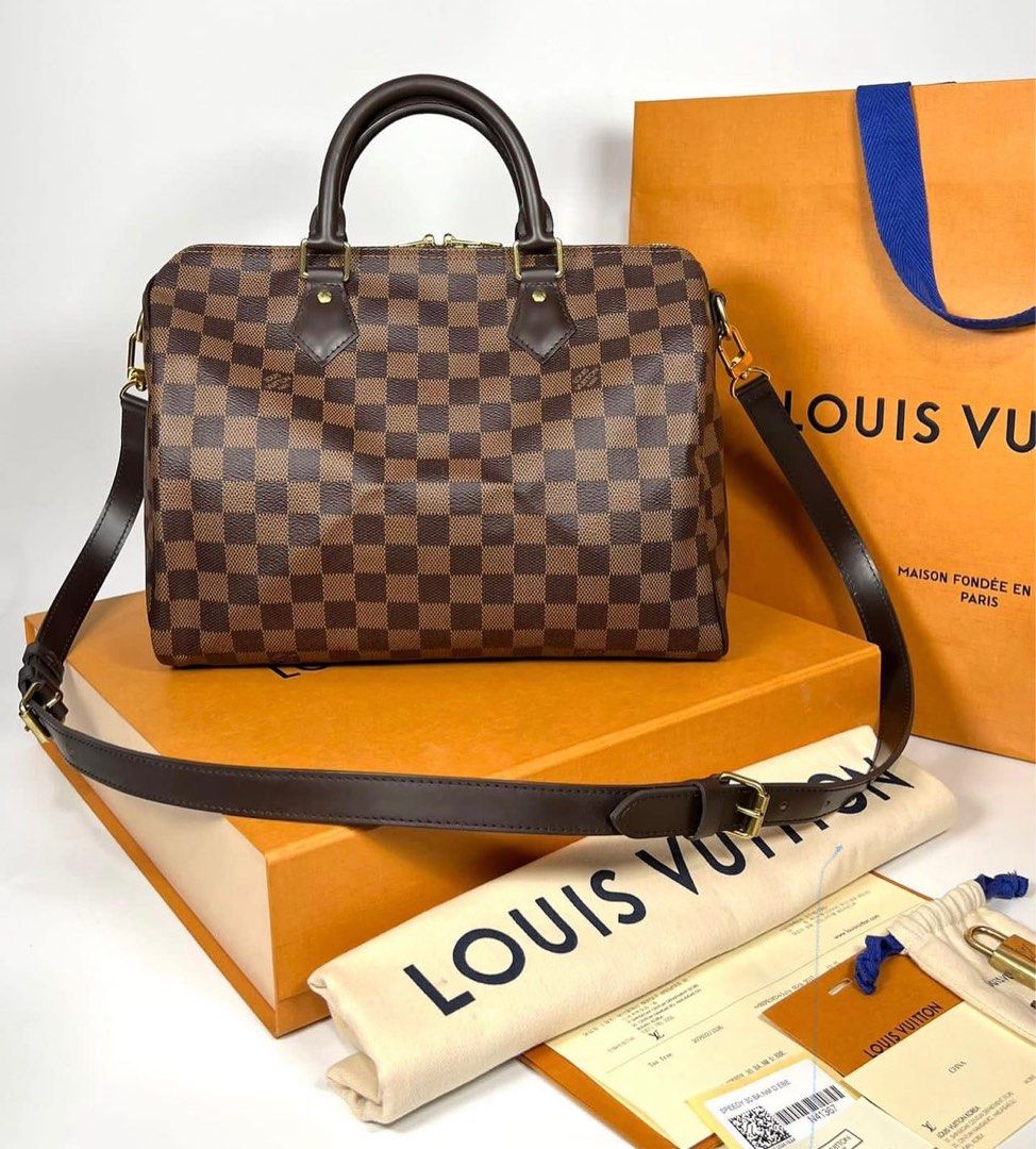 Louis Vuitton Bando 30 Full Set (Category: Luxury Bags & Wallets) located in Manila. Submitted by bagislifeshop (Listing ID 1250355203, Image 1). Description: .