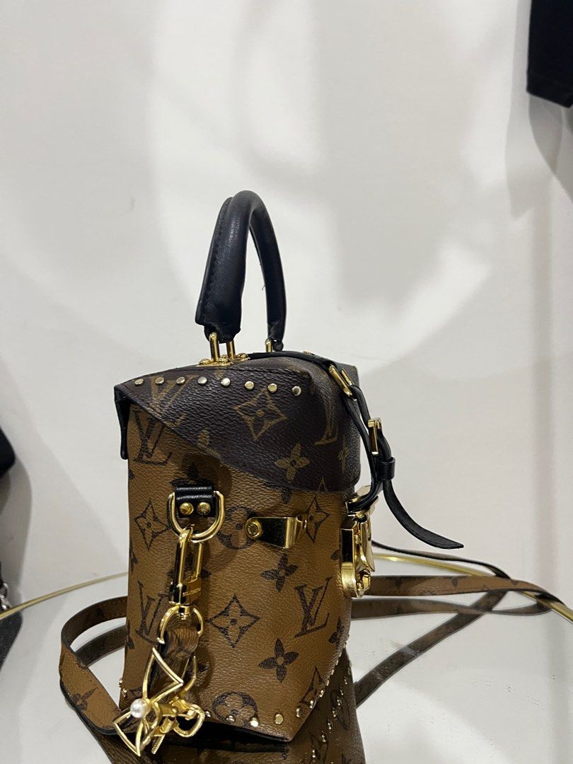 Kuala Lumpur, Malaysia - July 30, 2019: Louis Vuitton Monogram Leather  Camera Box Handbag At The Time Capsule Exhibition By Louis Vuitton KLCC In  Kuala Lumpur. Stock Photo, Picture and Royalty Free Image. Image 145354315.