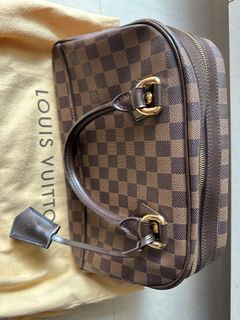 Carousell user tries to sell Louis Vuitton bag for $3.4k -- and