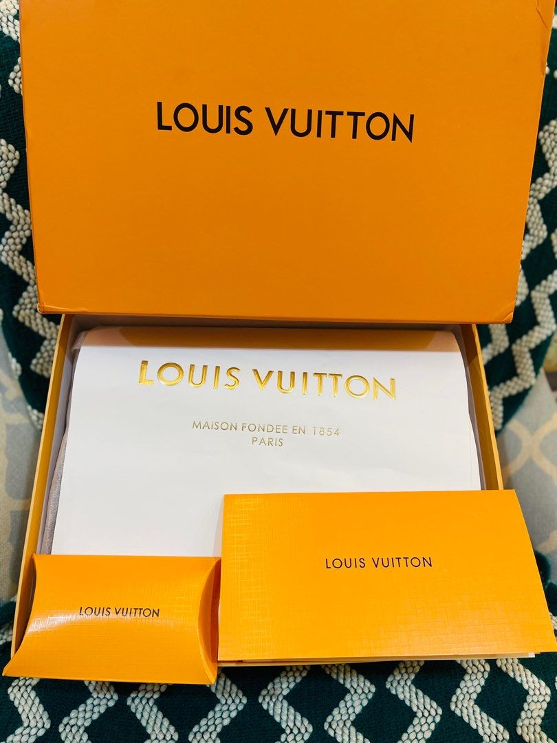Louis Vuitton LV Trainer Sneaker Light Blue. Size 38.0