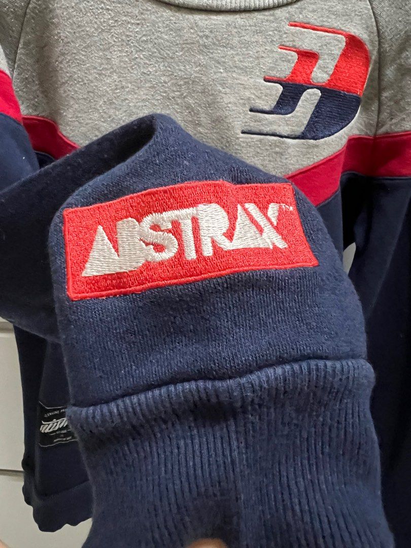 Malaysia airline, Women's Fashion, Tops, Longsleeves on Carousell