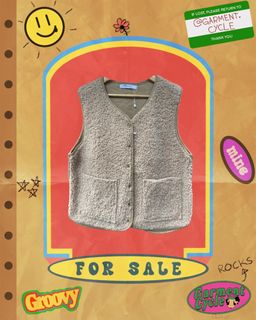 (Category: ) located in . Submitted by garment.cycle (Listing ID 1250288382, Image 1). Description: .