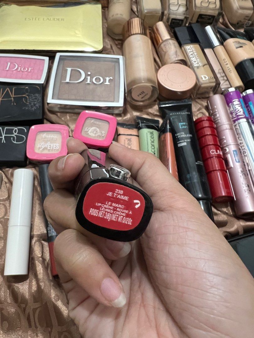 Marc Jacob Lippie (Category: Makeup) located in Sogod. Submitted by beeeeehhhh (Listing ID 1250314684, Image 2). Description: I’m not into Red. So I’m selling this..