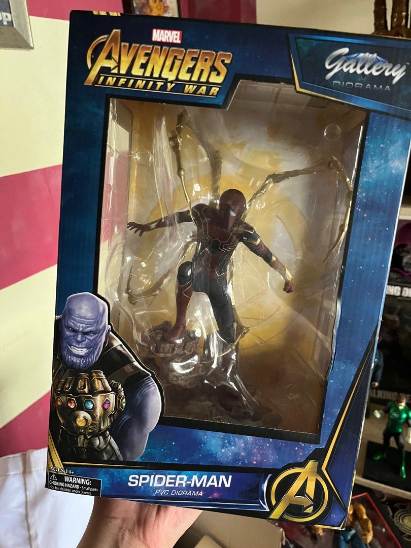 Diamond select spider shop man infinity war