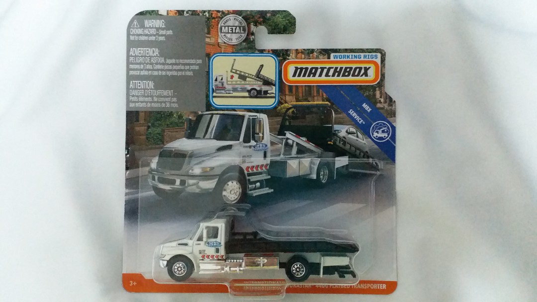 Matchbox 火柴盒全新未開封平板拖車及大型三軸重型拖吊車2部可與配合1