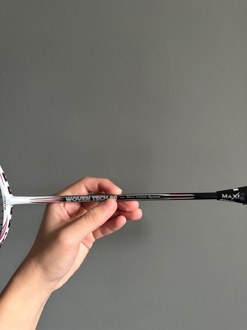 Maxbolt WovenTech 90 28lbs similar feel to Yonex Astrox 99D and 88D Pro ...