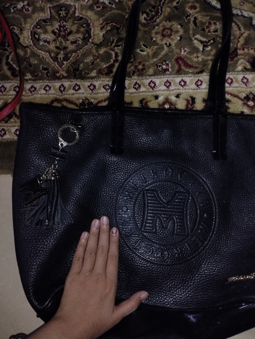 Metrocity Bag, Women's Fashion, Bags & Wallets, Shoulder Bags on Carousell