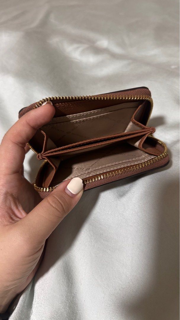 Mk zip deals around wallet