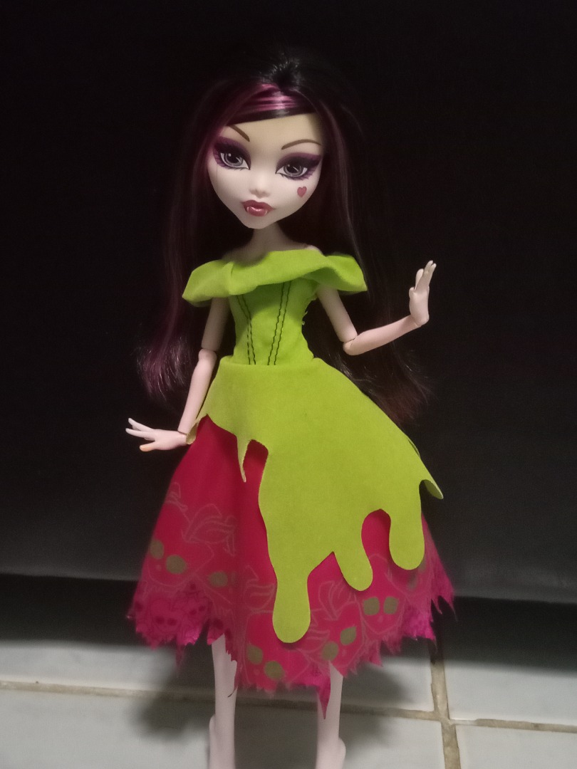 Monster high Dot dead gorgeous Draculaura on Carousell