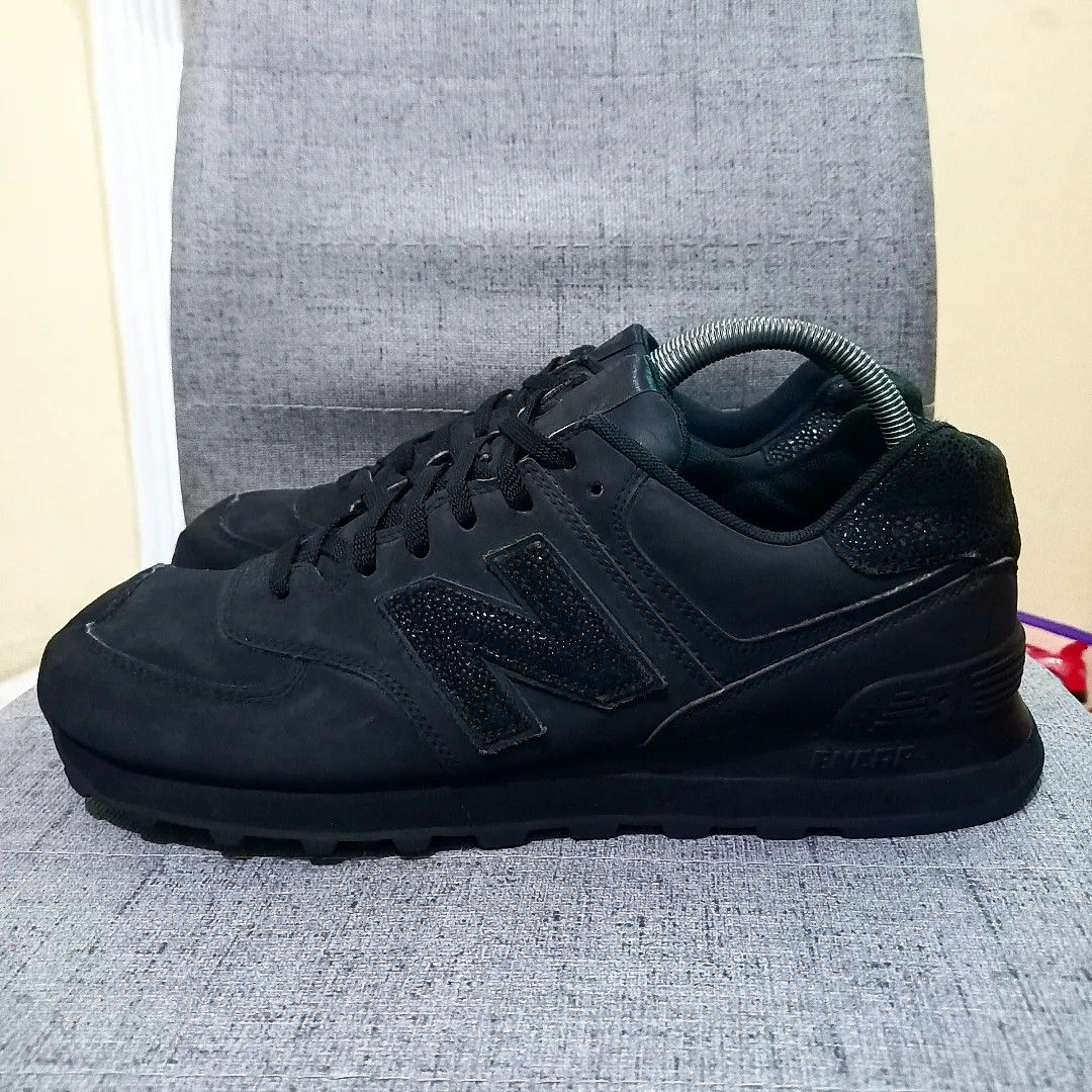 New Balance 574 Black Caviar
