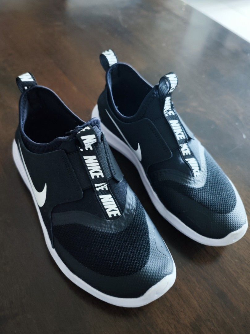 Nike flex outlet runner youth