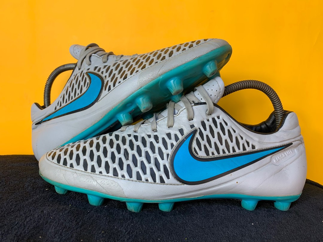 Costo nike magista store