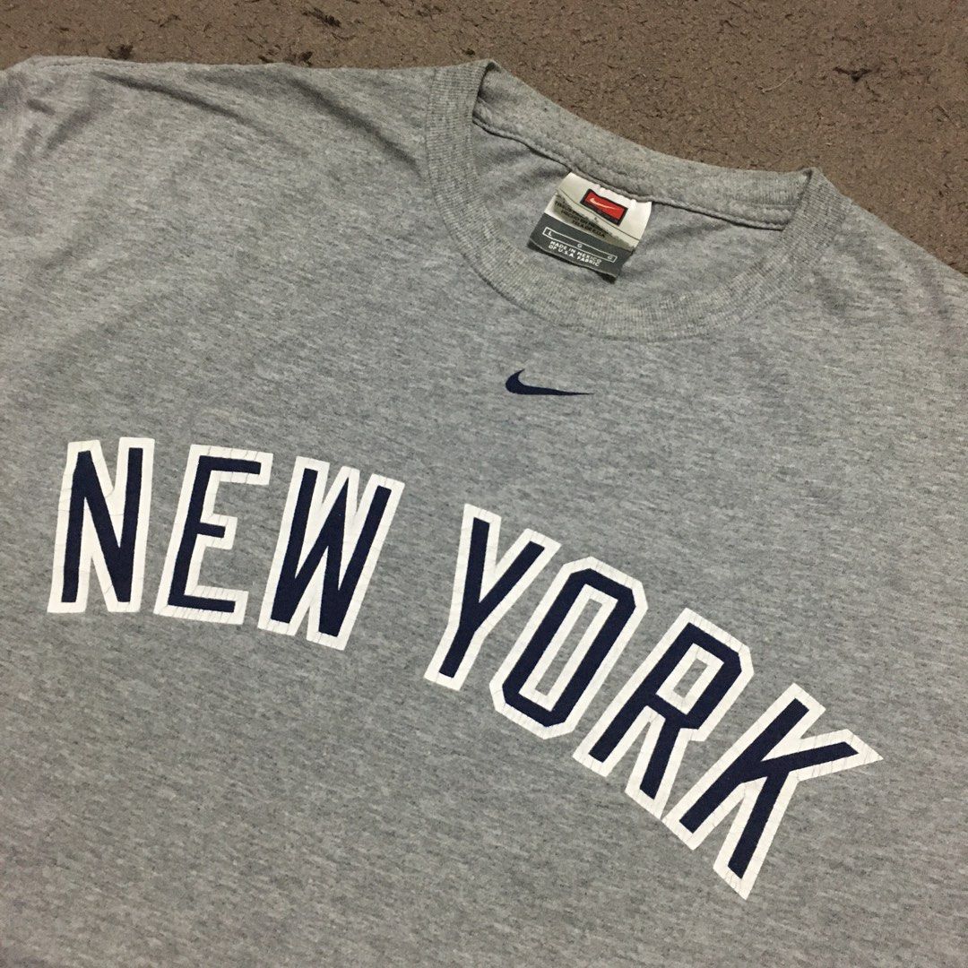 Vintage Nike Y2K New York Yankees Hoodie Sweatshirt