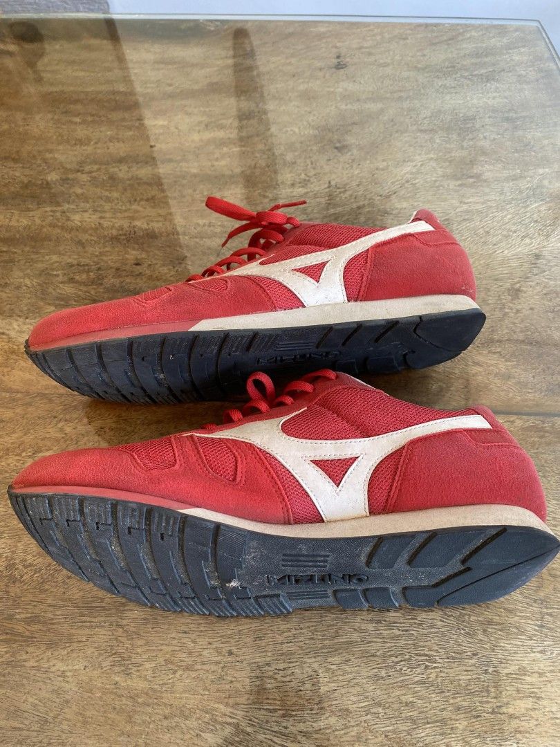 Mizuno 1906 shop red