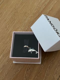 Pandora 海豚配飾