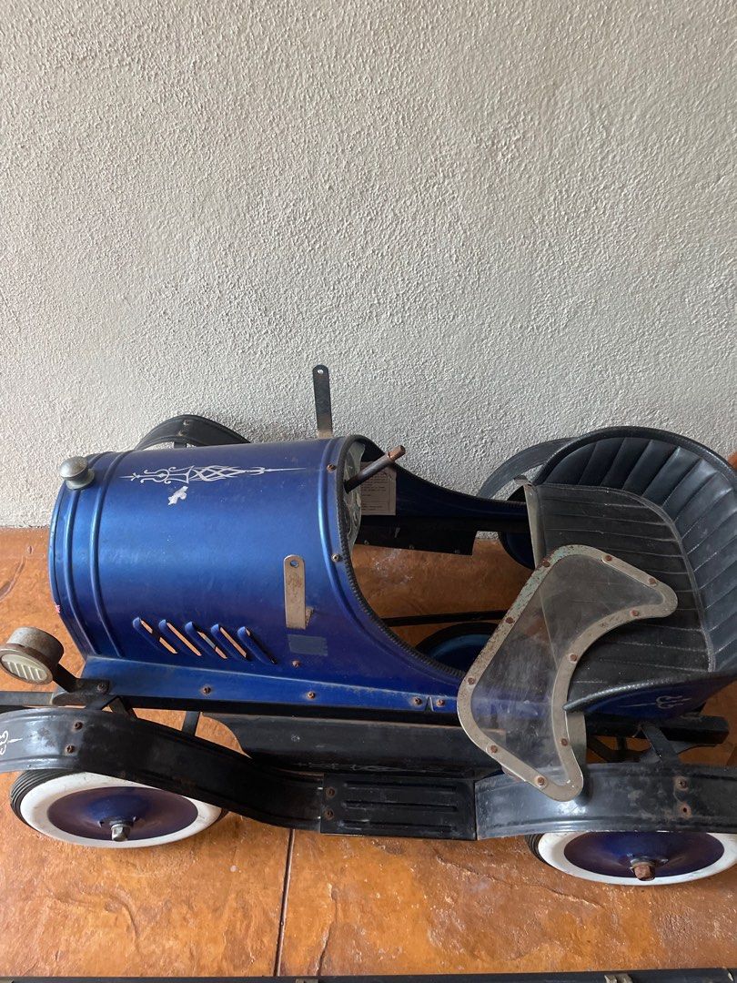 Pedal car vintage style, Hobbies & Toys, Collectibles & Memorabilia