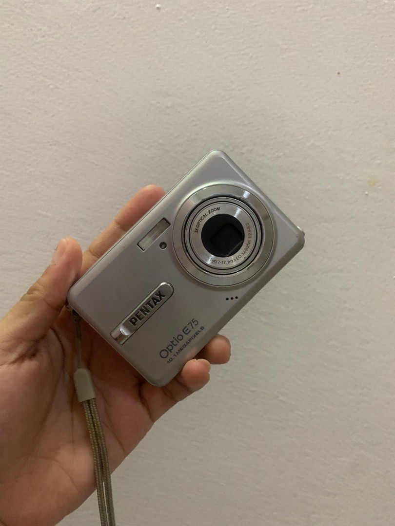 e75 camera