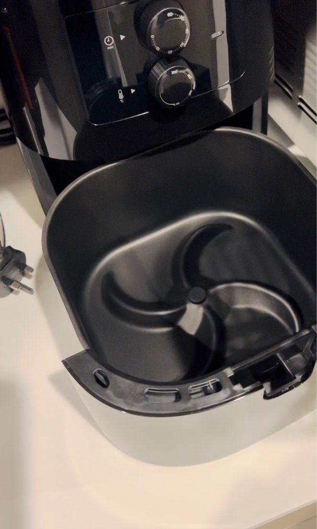 Philips Essential Air Fryer (Black) HD9200/91, TV & Home Appliances