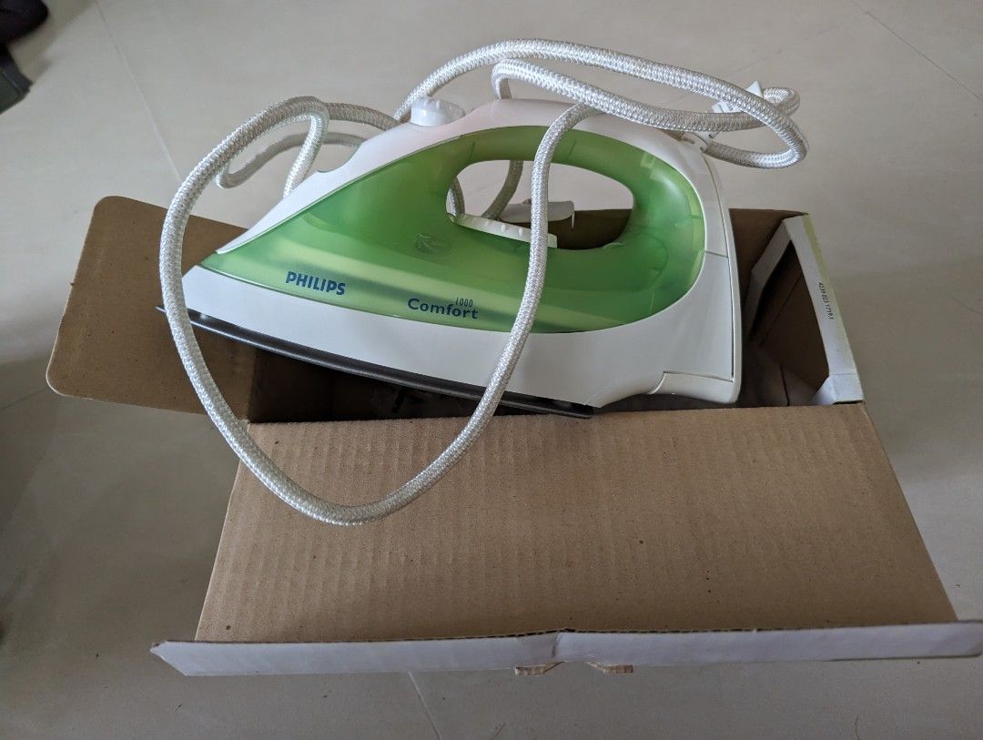 Philips steam iron GC 1110, TV & Home Appliances, Irons & Steamers on