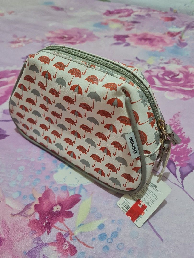 Pouch miniso on Carousell
