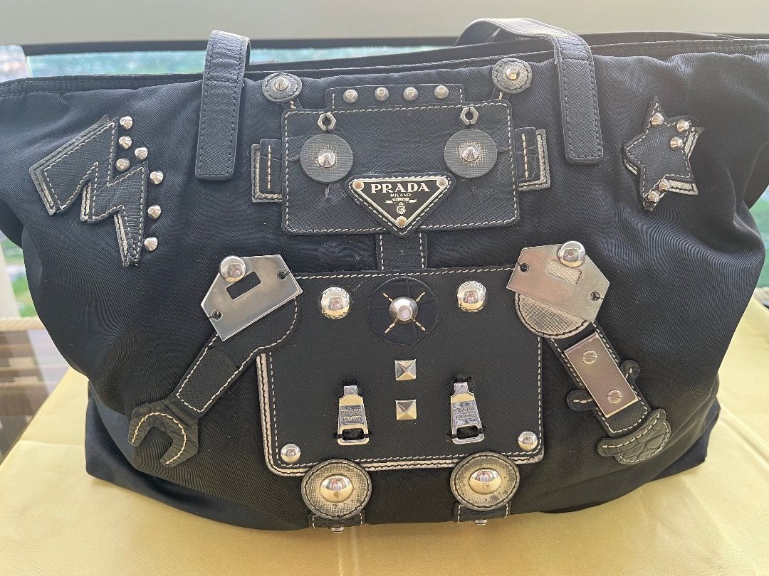 Prada Black Nylon Robot Medium Tote Bag (Category: Luxury Bags & Wallets) located in Taguig. Submitted by chibengco (Listing ID 1250342820, Image 3). Description: .