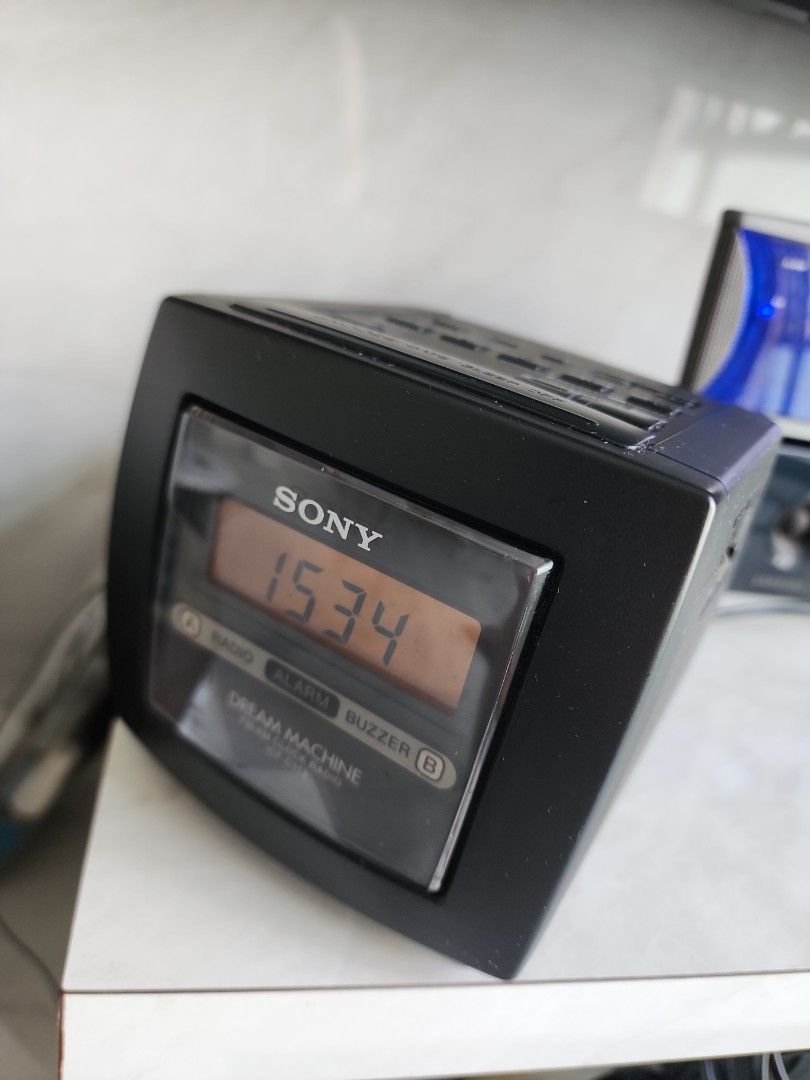Radio alarm clock (Sony), Audio, Other Audio Equipment on Carousell
