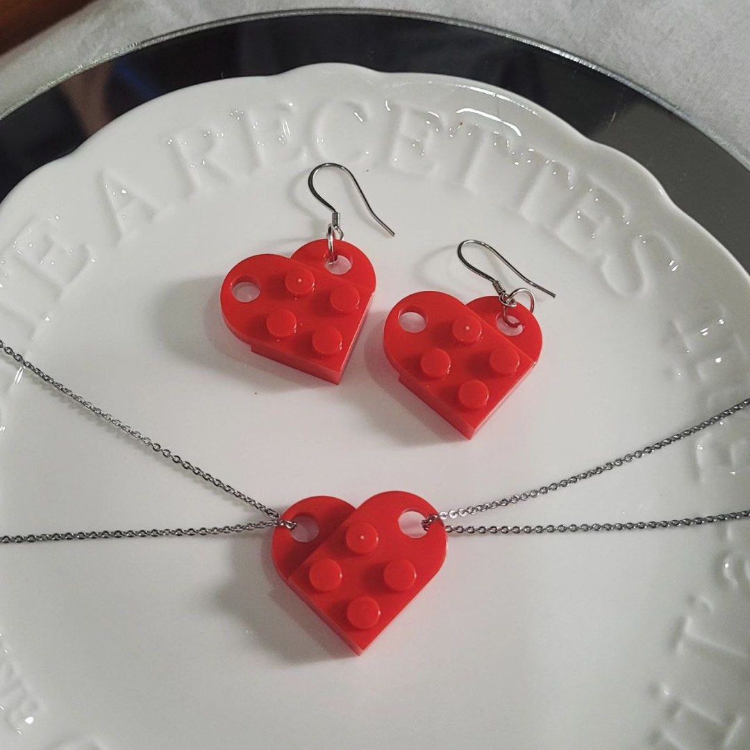 Red necklace and earrings new arrivals