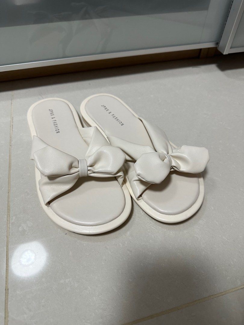 Warehouse slippers best sale