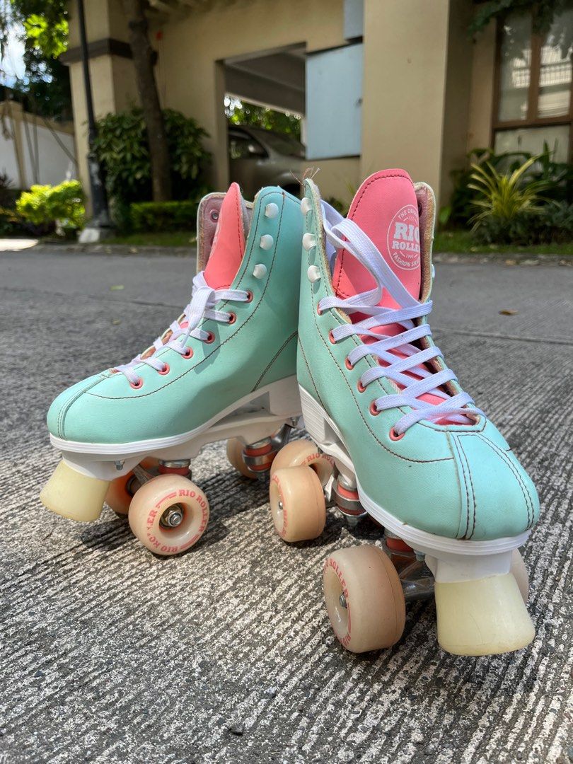 Rio Script Quad Skates (Category: Skates, Rollerblades & Scooters) located in Quezon City. Submitted by jvc12345 (Listing ID 1250245027, Image 1). Description: Like new. Used less than 5x inside a private community. Size UK4 Color Mint Green.