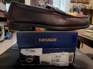 Sebago Weejuns Pennyloafers 9.5 (fits 10)