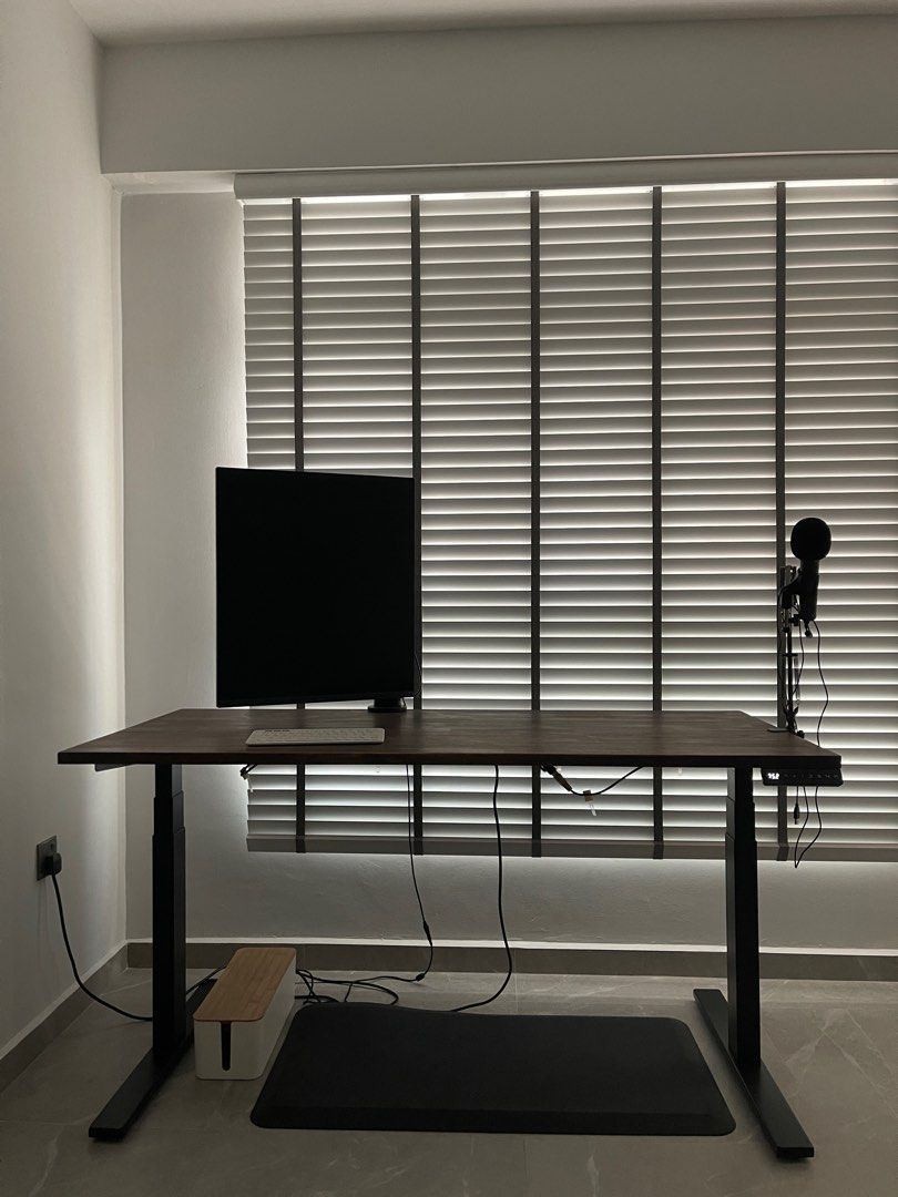 Grey and deals sanders standing desk
