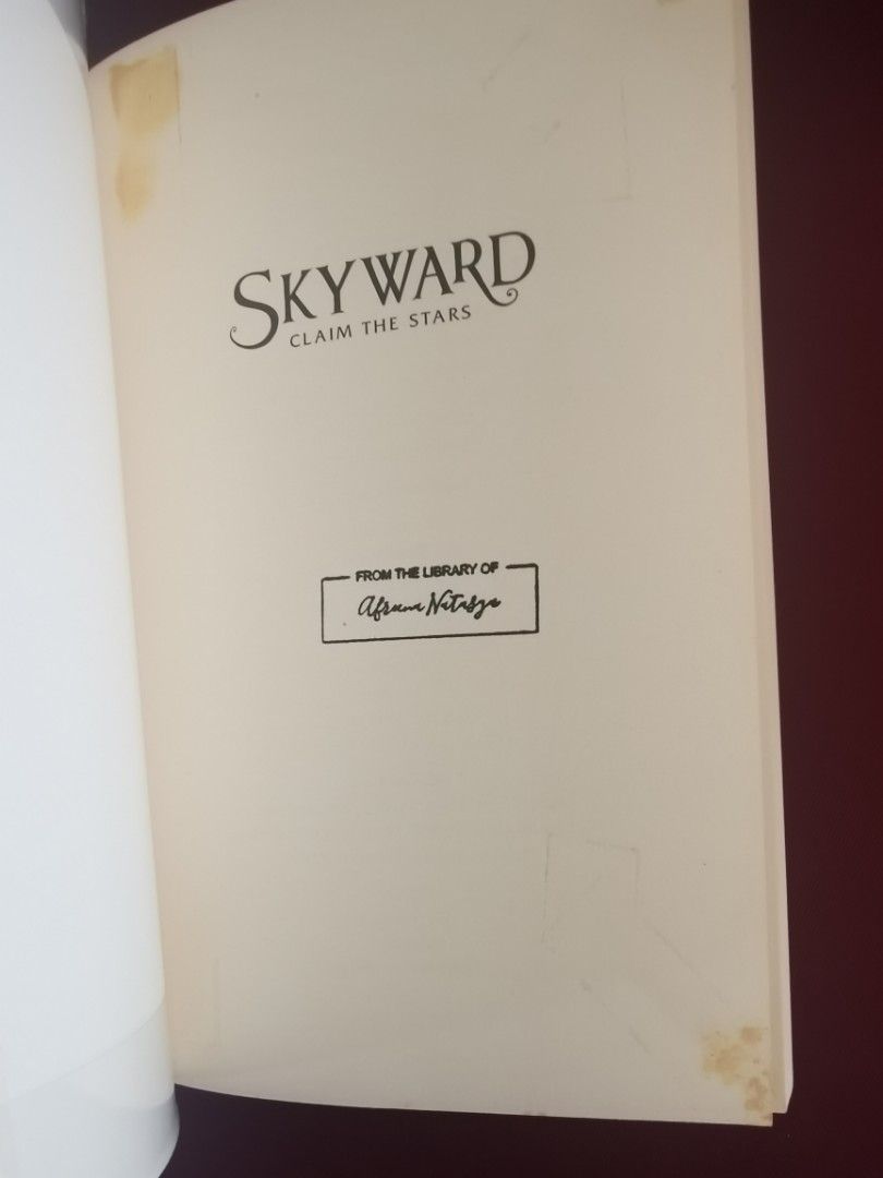 Fairyloot Skyward by Brandon Sanderson Yellow Sprayed Edges