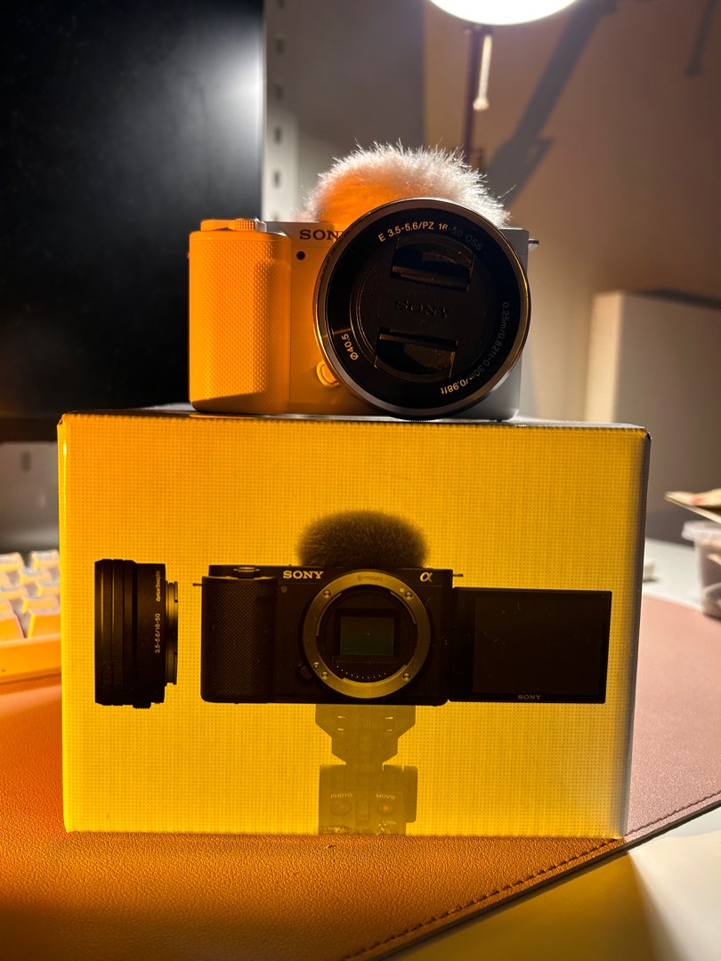 SONY ZVE10, Photography, Cameras on Carousell
