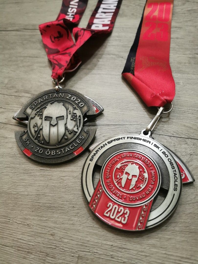 Spartan Race 2020 Honor Series Medal w/ Wedge, Hobbies & Toys