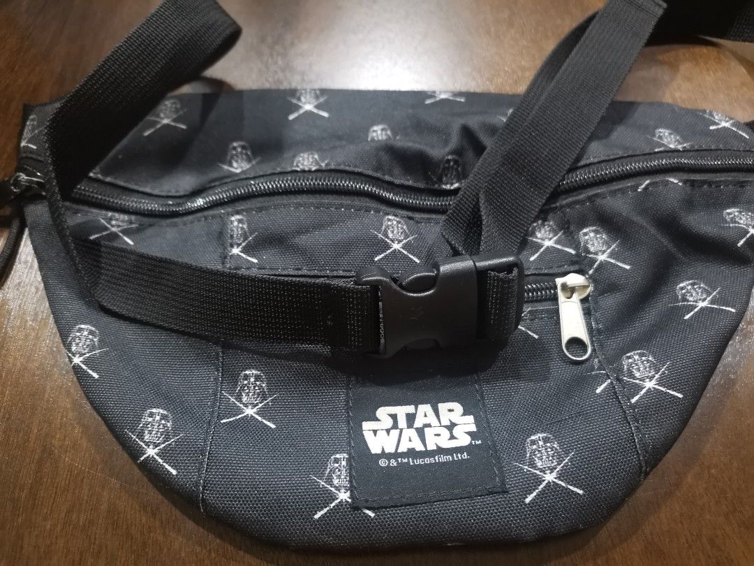 Darth vader hotsell fanny pack