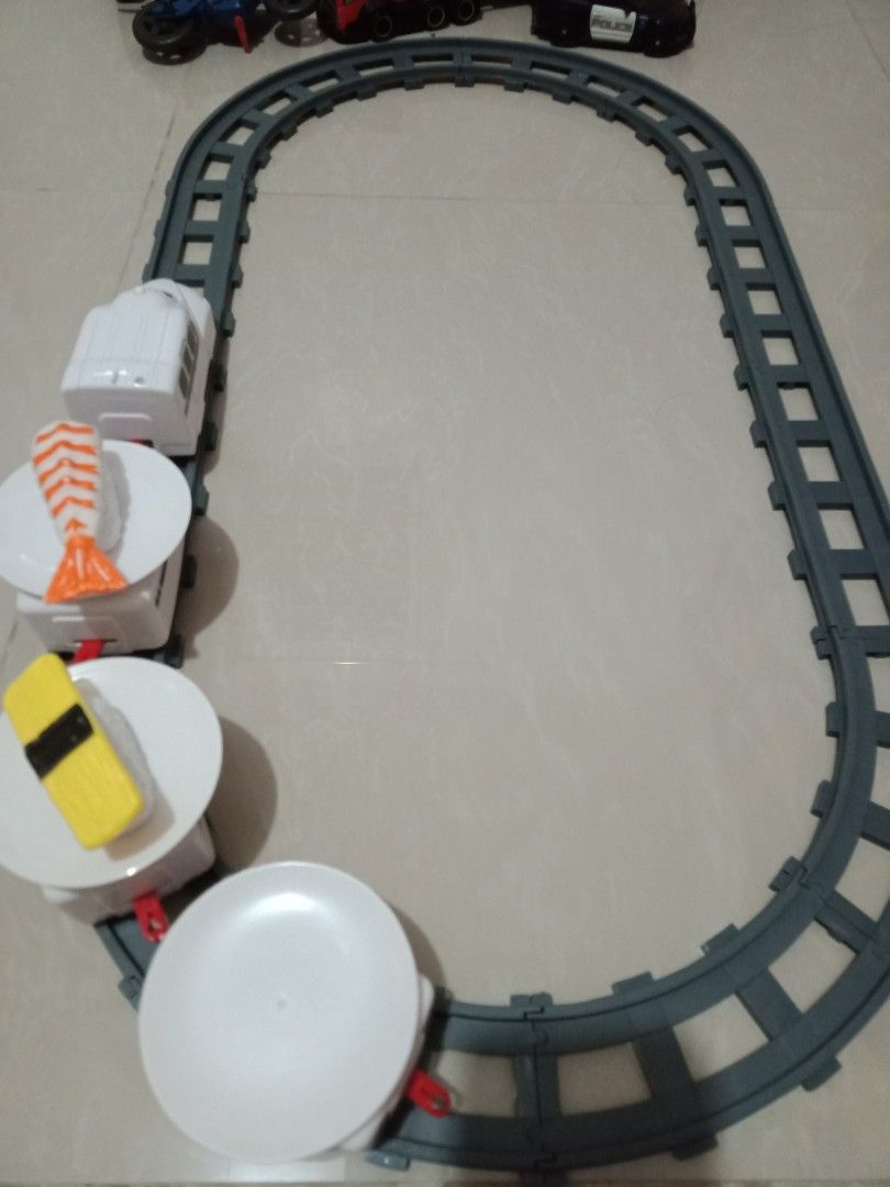 Sushi Train (Category: Food Organization & Storage) located in Quezon City. Submitted by mhoniqvela04 (Listing ID 1250190627, Image 1). Description: Conveyor Belt Sushi Train Kaitensushi Rail Description: Made of high quality ABS+Plastic material,durable,eco-friendly. Battery powered by 2pcs AA batterry(included). Specification: Material:ABS+Plastic Size:Approx.62.5x43x1.5cm/24.60x16.93x0.59in Issue: Kulang ng isang food toy, nakain na ata haha c