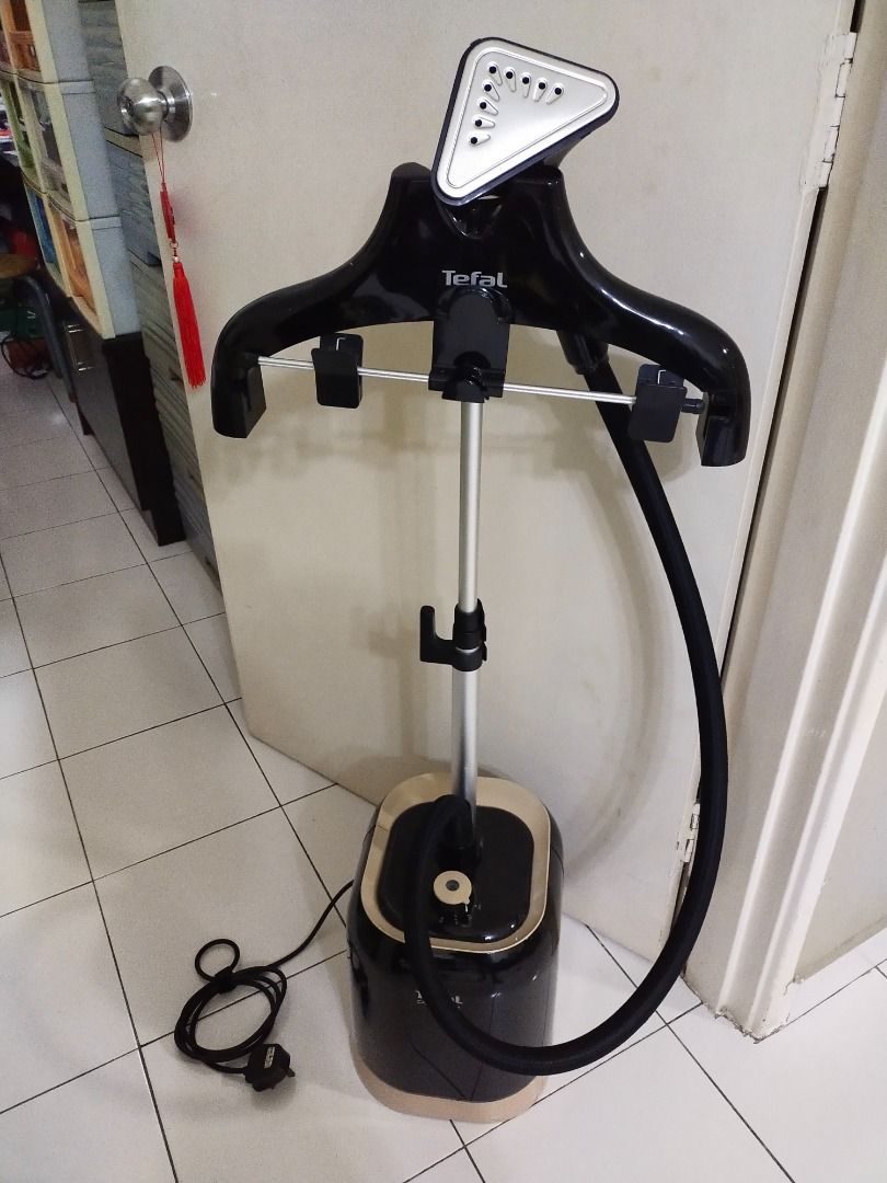 Tefal expert deals precision garment steamer