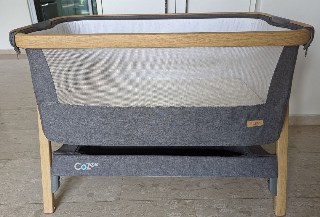 Tutti Bambini Cozee Bedside Crib, Babies & Kids, Baby Nursery & Kids
