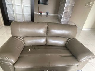 (Category: ) located in . Submitted by twenties_95 (Listing ID 1250349485, Image 1). Description: .